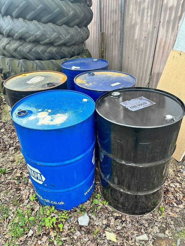 Used 55 Gallon Metal Drums - Plainville CT 06062