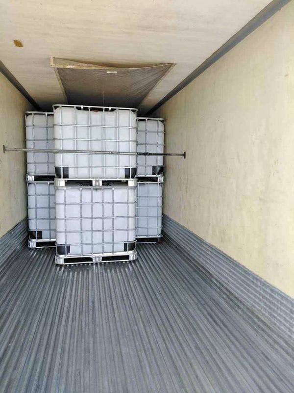 Used Triple Rinsed 275 Gallon IBC Tanks Trailerloads - Saint Clair Shores MI 48080