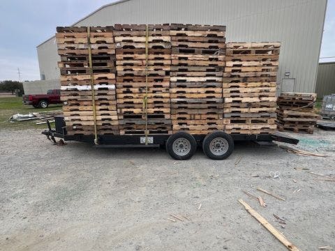 Used Grade B 48" x 40" Wood Pallets -	Fort Lauderdale FL 33313