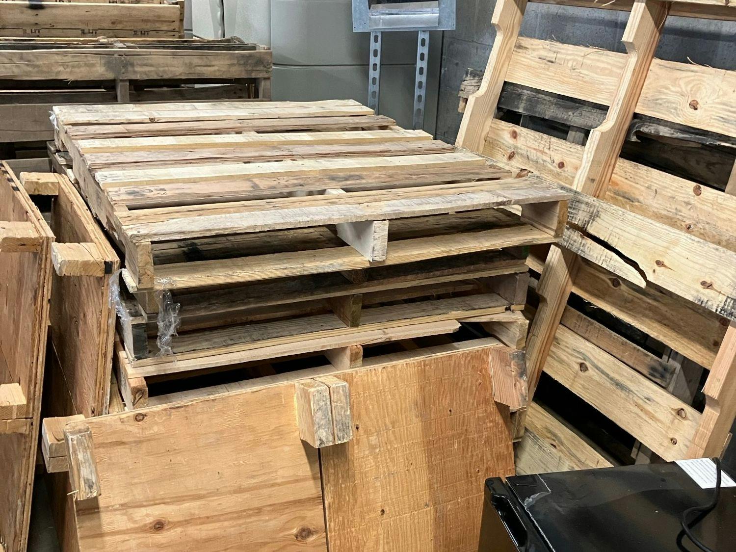 48 x 40 Wooden Pallets Cores - Sugar Land TX 77479