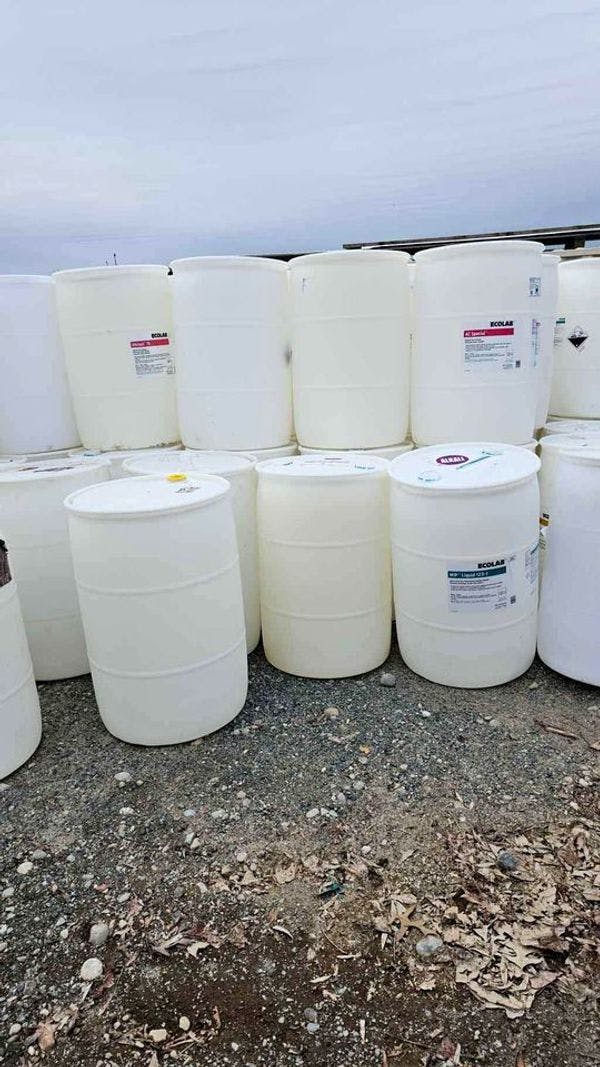 55 Gallon Used Plastic Drums - Louisville KY 40205