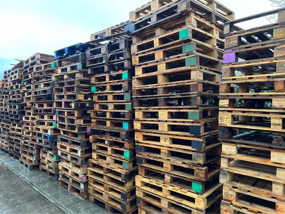 Used 1200 x 1000mm Block Pallets - Pearland TX 77584