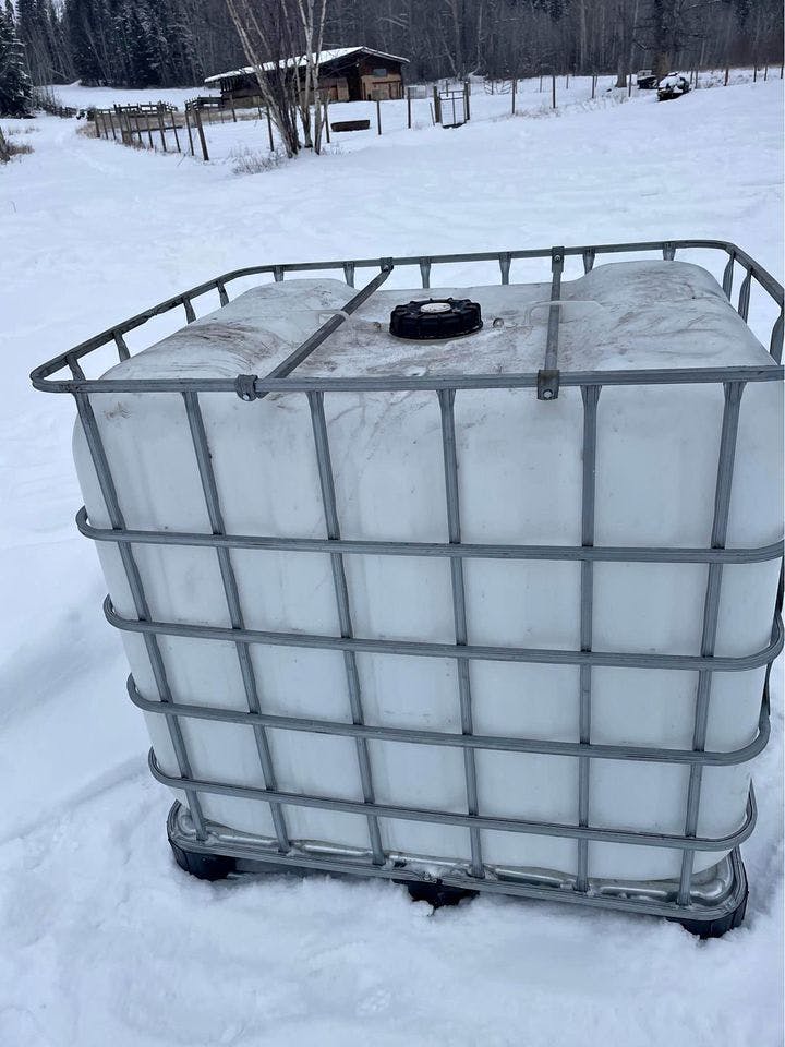 Used 275 Gallon IBC Totes - Saint Clair Shores MI 48080