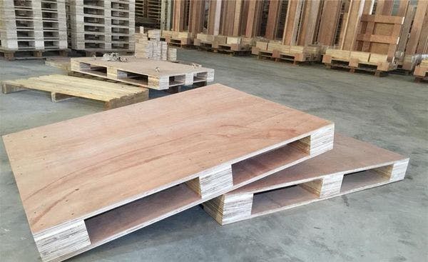 48 x 40 Used Block Plywood Pallets - Milwaukee, WI 53224