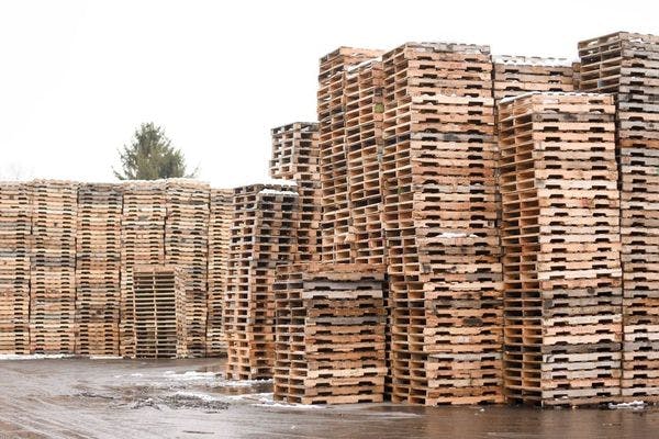 800 x 1200 Grade B 2-Way Stringer Pallets - Johnstown PA 15901