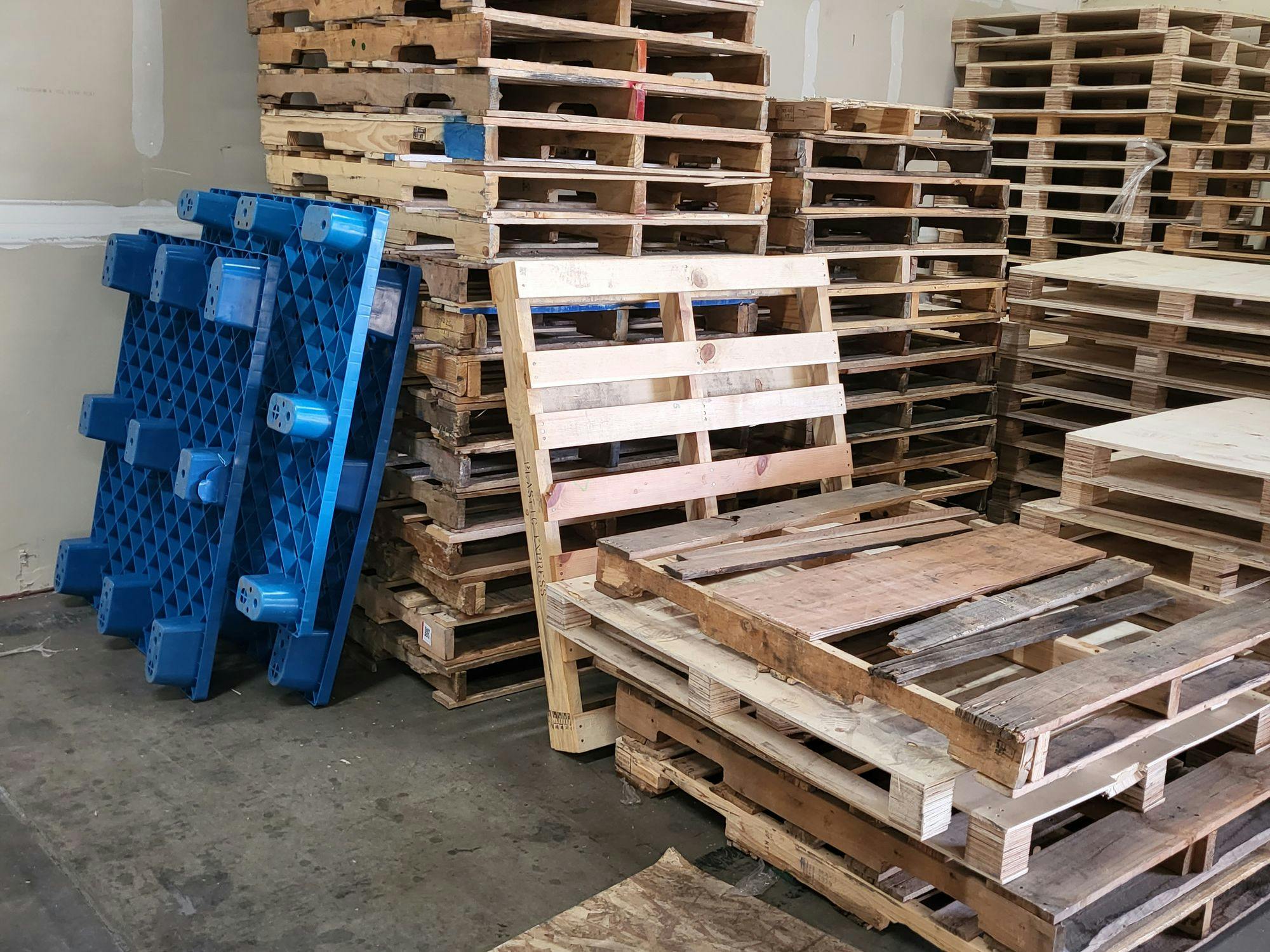 Grade B Used Warehouse Pallets - Honolulu HI 96816