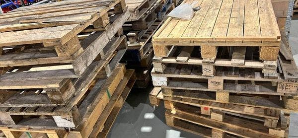 Used 48 x 40 4-Way Standard Block Pallets - Indianapolis IN 46203