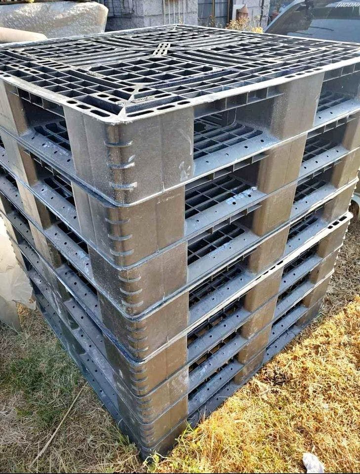 Used Plastic Pallets 43 x 43 - Dacula GA 30019	