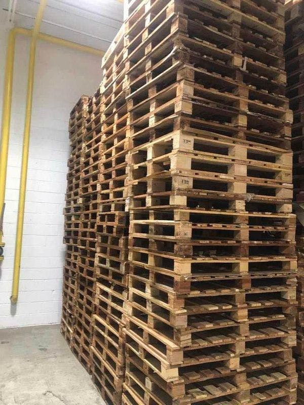 37 x 48 Used 4-Way Block Pallets - Boulder CO 80302