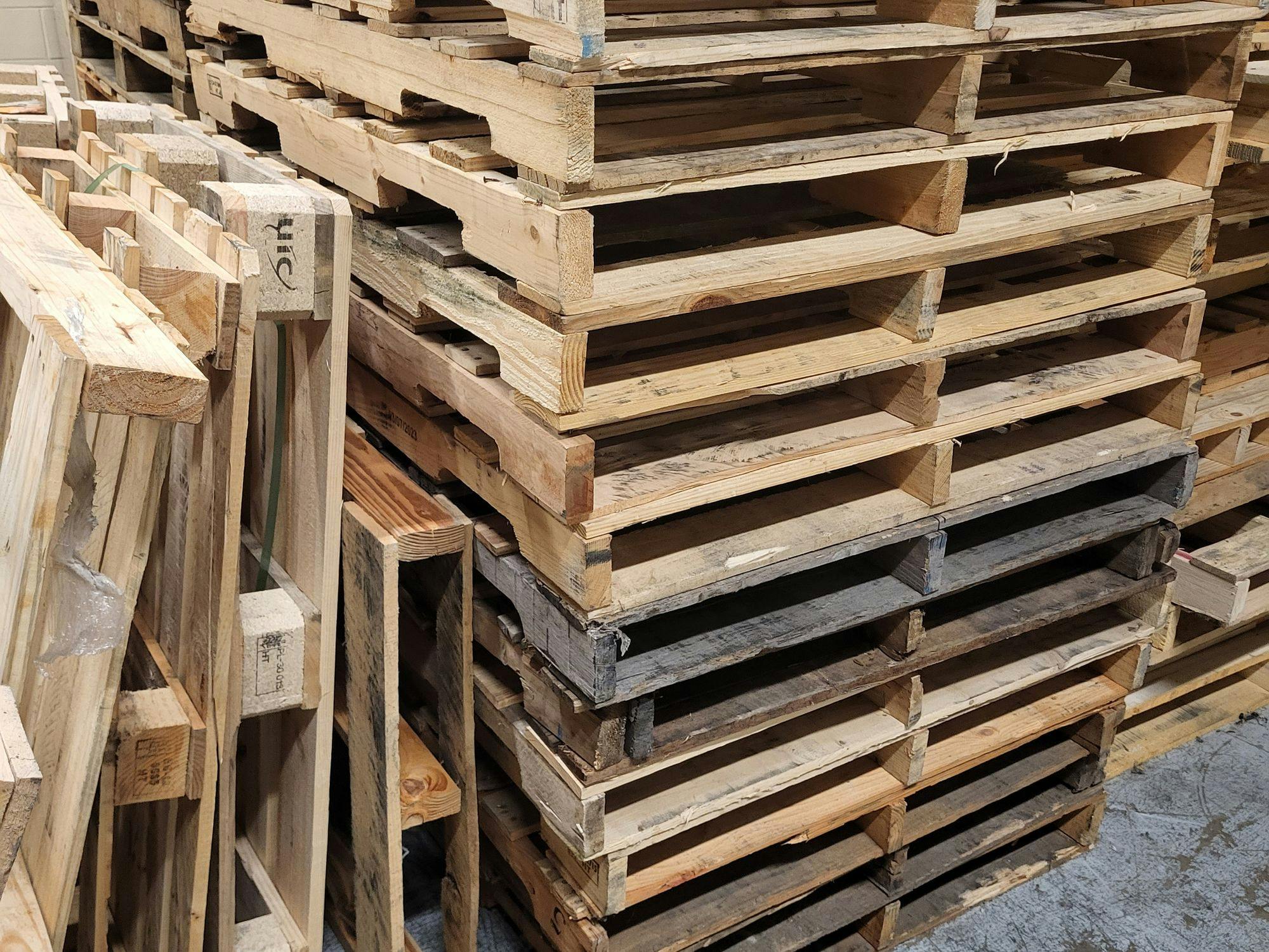 48 x 40 Wood Pallet Cores - Atlanta GA 30338