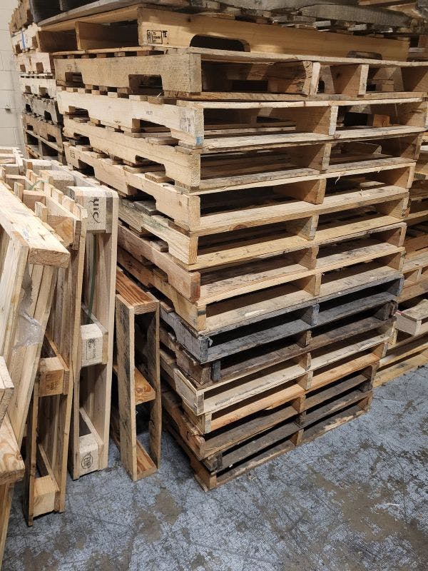 48 x 40 Wood Pallet Cores - Atlanta GA 30338