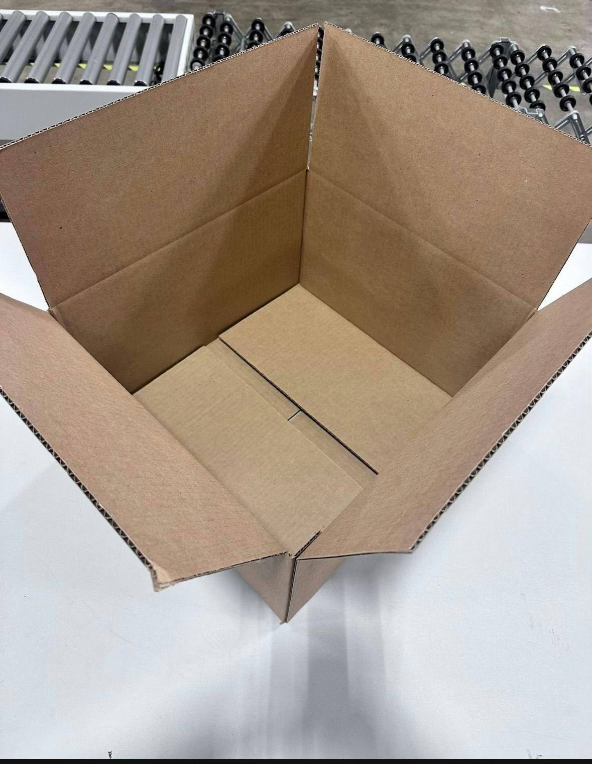 17x15 5/8x91/4 - New Shipping Boxes - Los Angeles CA 90018