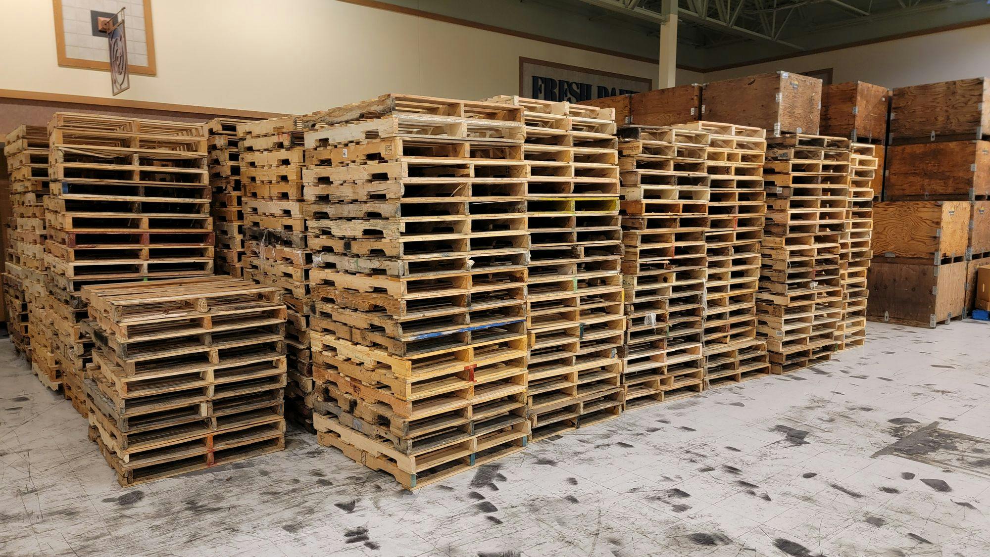 Used 48" x 40" GMA Grade A Hardwood Skids - Seattle WA 98103