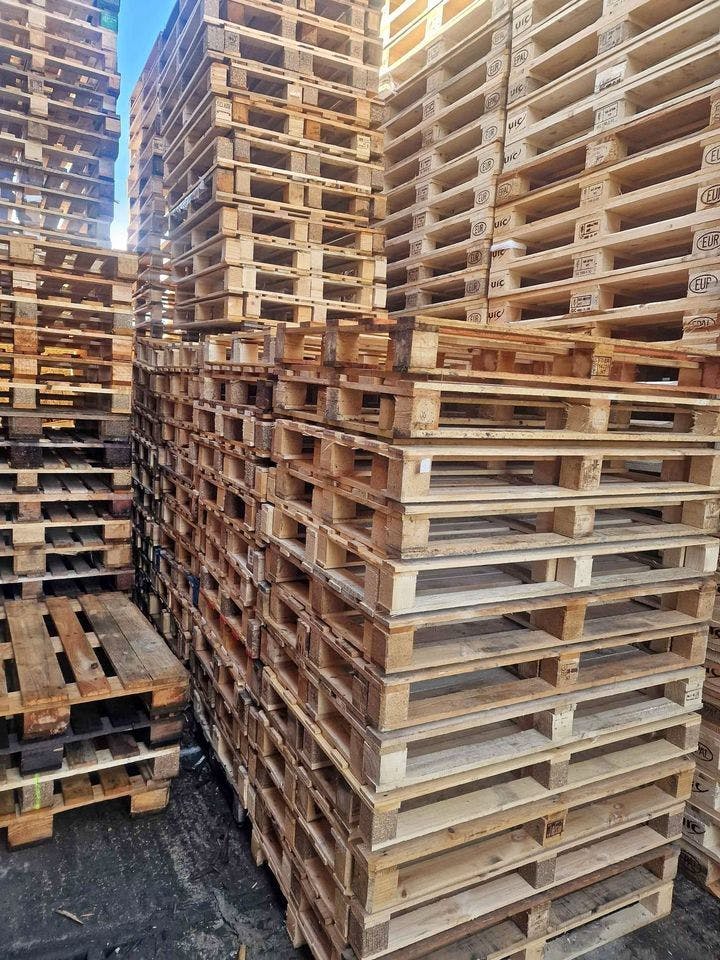 800 x 1200 Used 4-Way Block EPAL Euro Pallets - Bellevue WA 98006