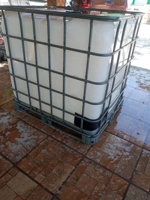 275 Gallon Used IBC Tanks Wholesale Truckloads - Valparaiso IN 46383