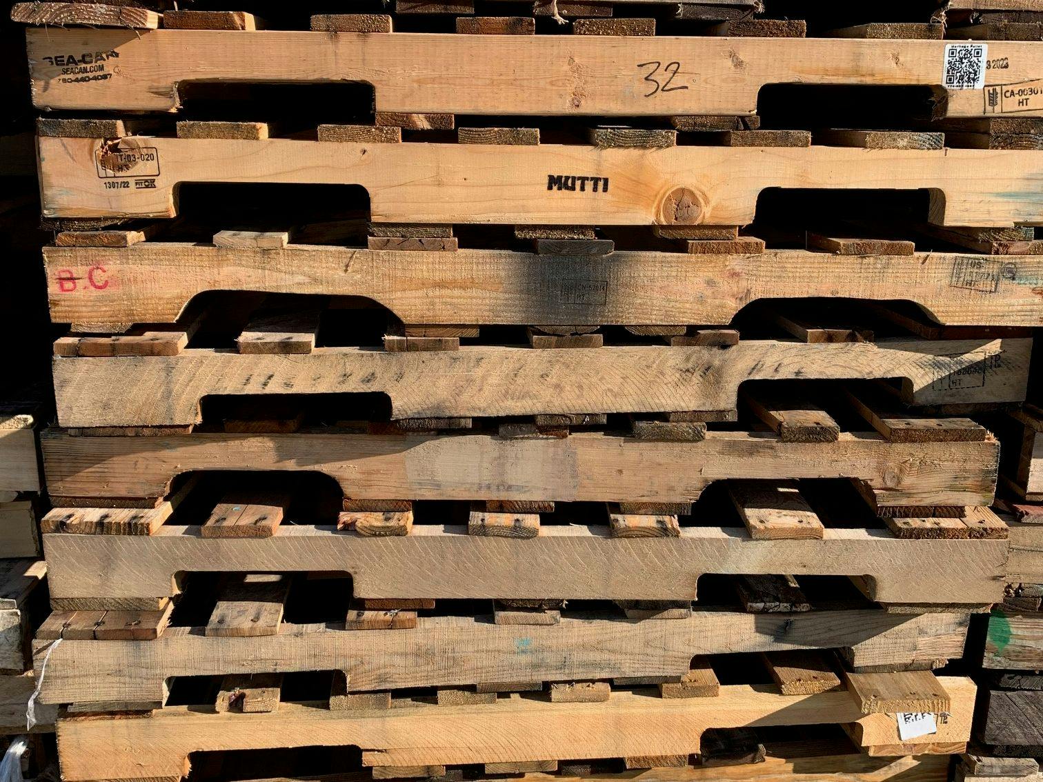 48 x 40 Wooden Pallets Cores - Bridgeport, CT 06608