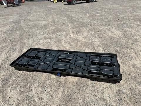 Trailer Load of Custom Size Long Plastic Pallets - Grove City, OH 43123