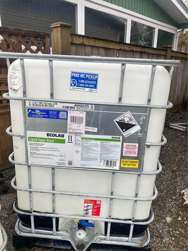 Used 330 Gallon IBC Totes - New Haven CT 06515