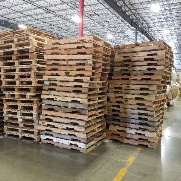 48 x 48 Hardwood Used Pallets - Waverly OH 45690