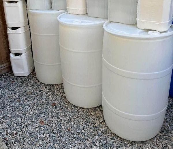 Clean 55 Gallon Food Grade Plastic Drums - Allentown PA 18102