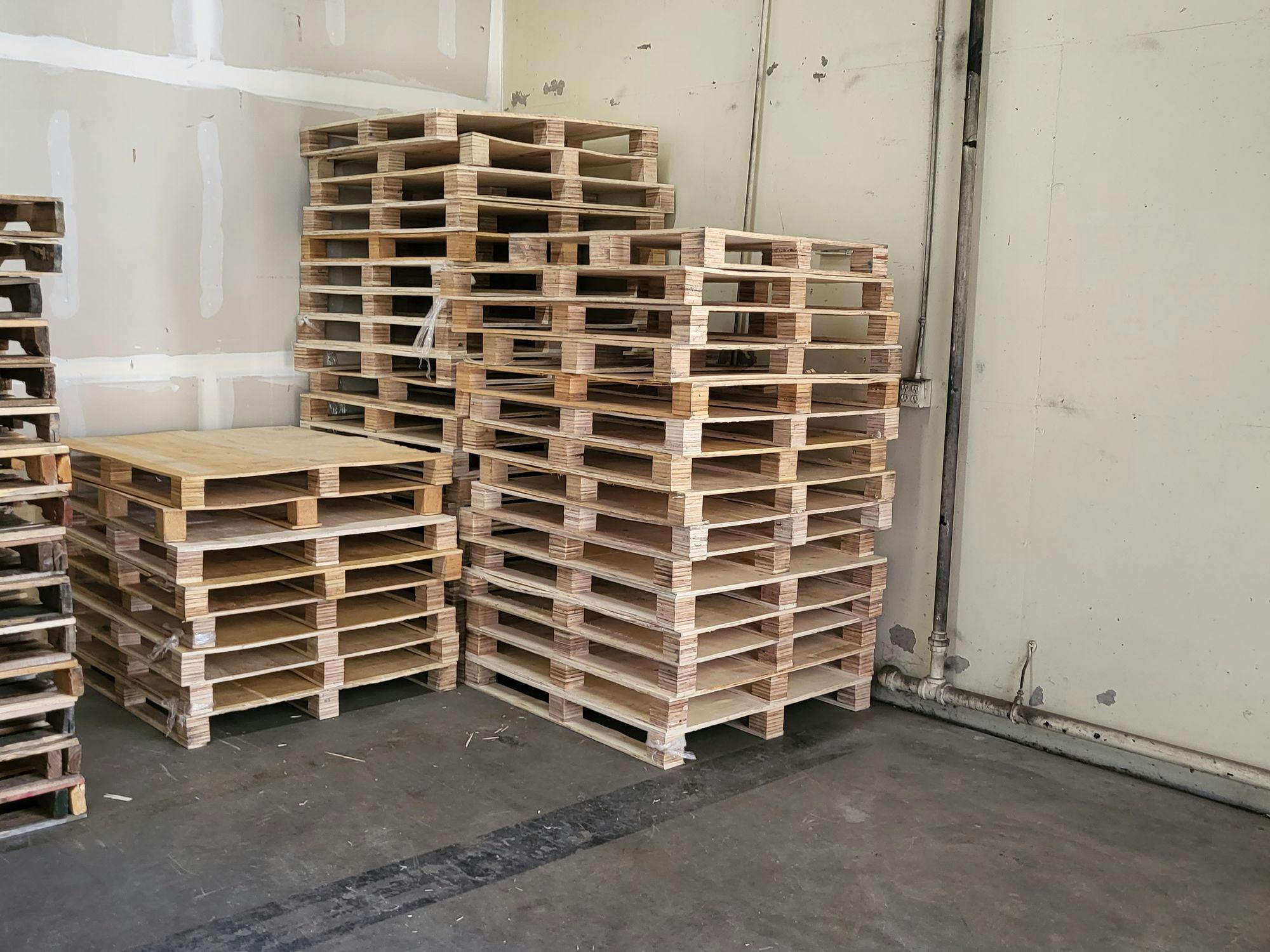 One Time Used Wooden Block Pallets -  Kapolei HI 96707