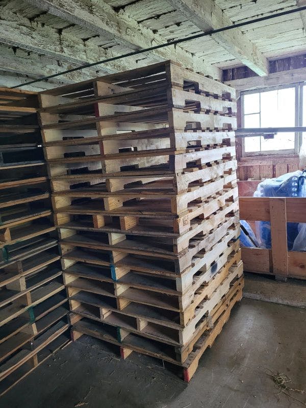 48 x 40 Grade A GMA Wood Pallets - Chesapeake City, MD  