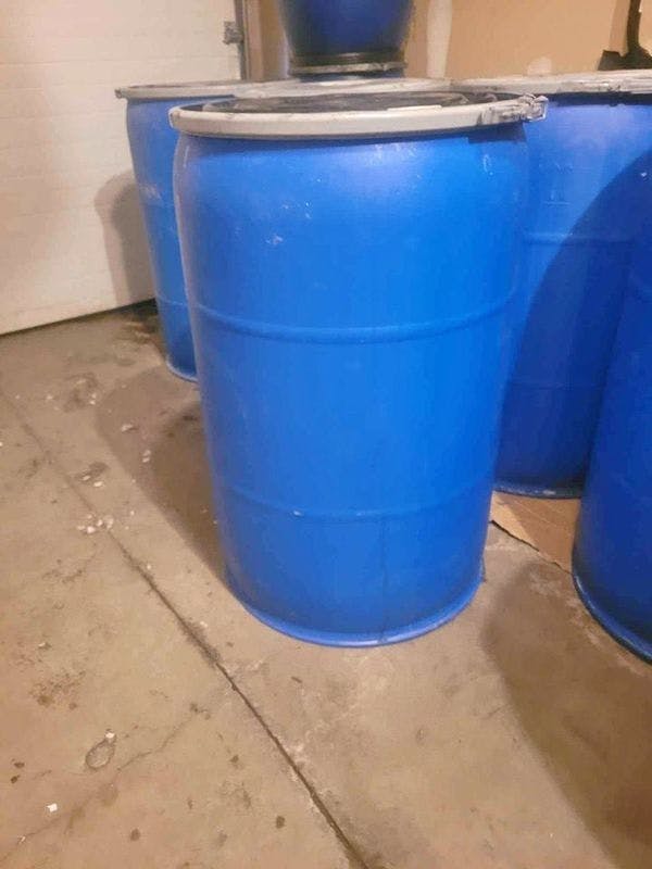 55 Gallon Sealable Plastic Drums - Overland Park KS 66224
