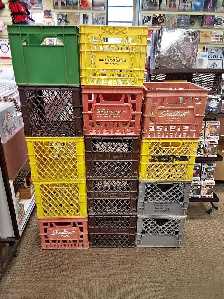 Used Milk Crates - Milwaukee WI 53208