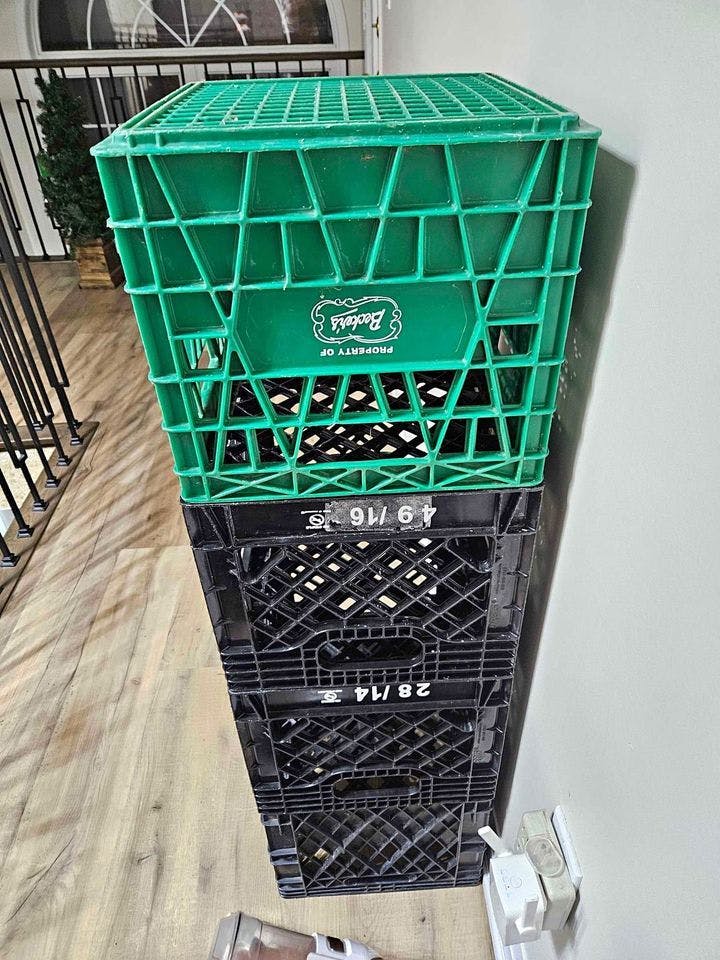 Used Milk Crates - Lawrence KS 66044