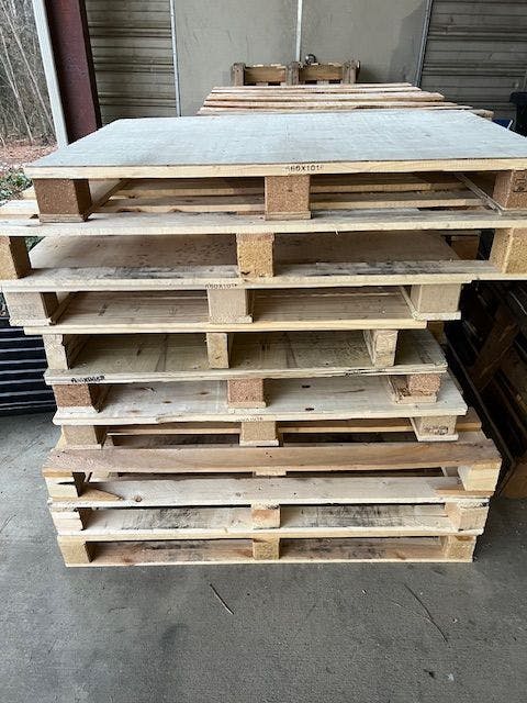 Used Flat Top Block Pallets - Lilburn, GA 30047