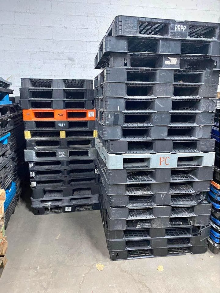 Used 48 x 40 ￼CBA Plastic Pallets - Lincoln NE 68502