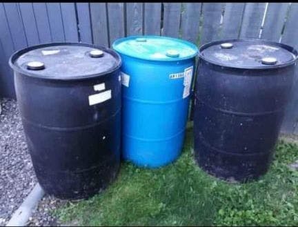 55 Gallon Plastic Drums - Des Moines IA 50310