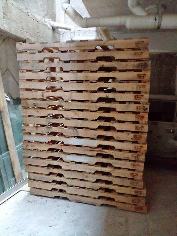 48 Inch Wooden Notched Pallet Boards - Vacaville CA 95688